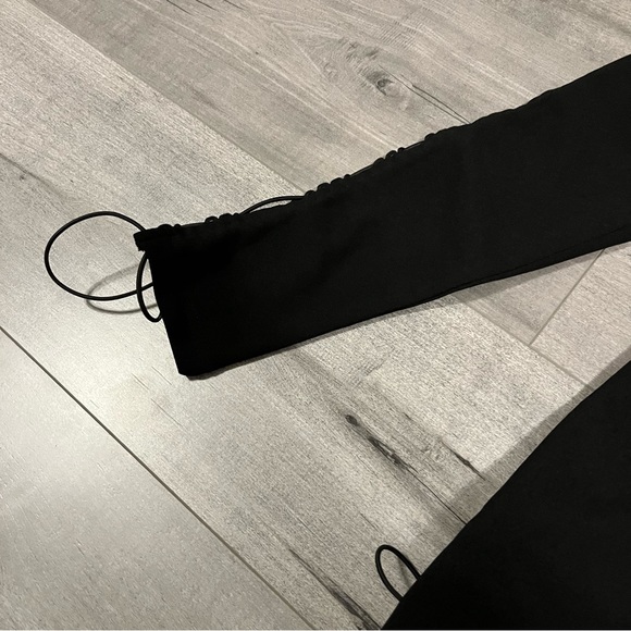 Tobi One Shoulder Dress - Picture 5 of 8